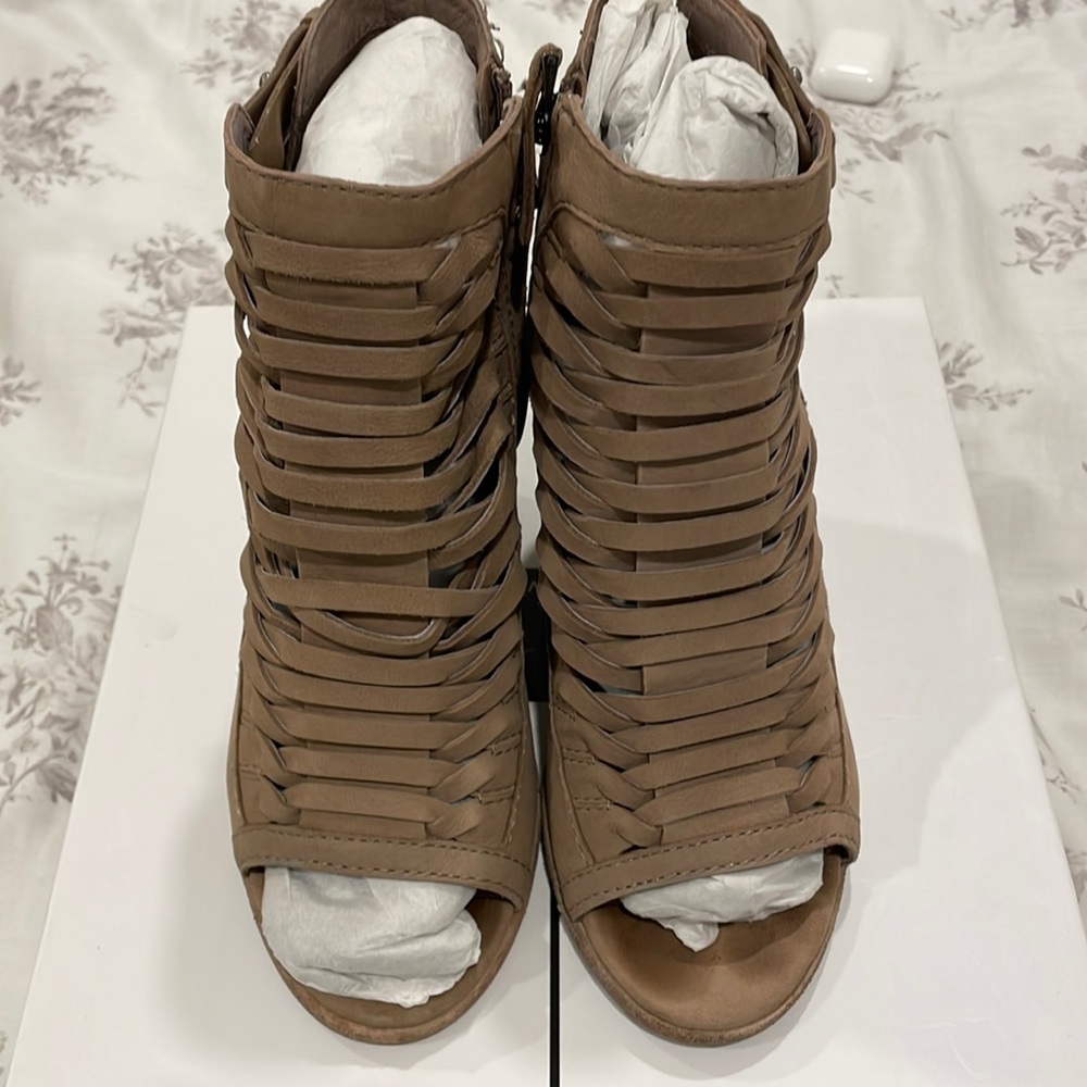Dolce Vita Taupe Nubuck Sandals